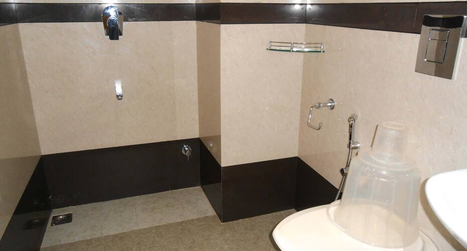 Sreekrishna International, Vadakara 4